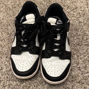 Nike women’s size 9 Classic Black and White Sneakers panda dunks
